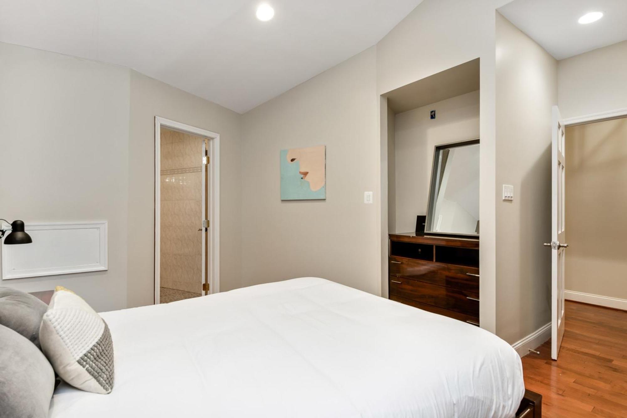 Apartment The Dreamers Loft - Stylish 1bd In Center City *